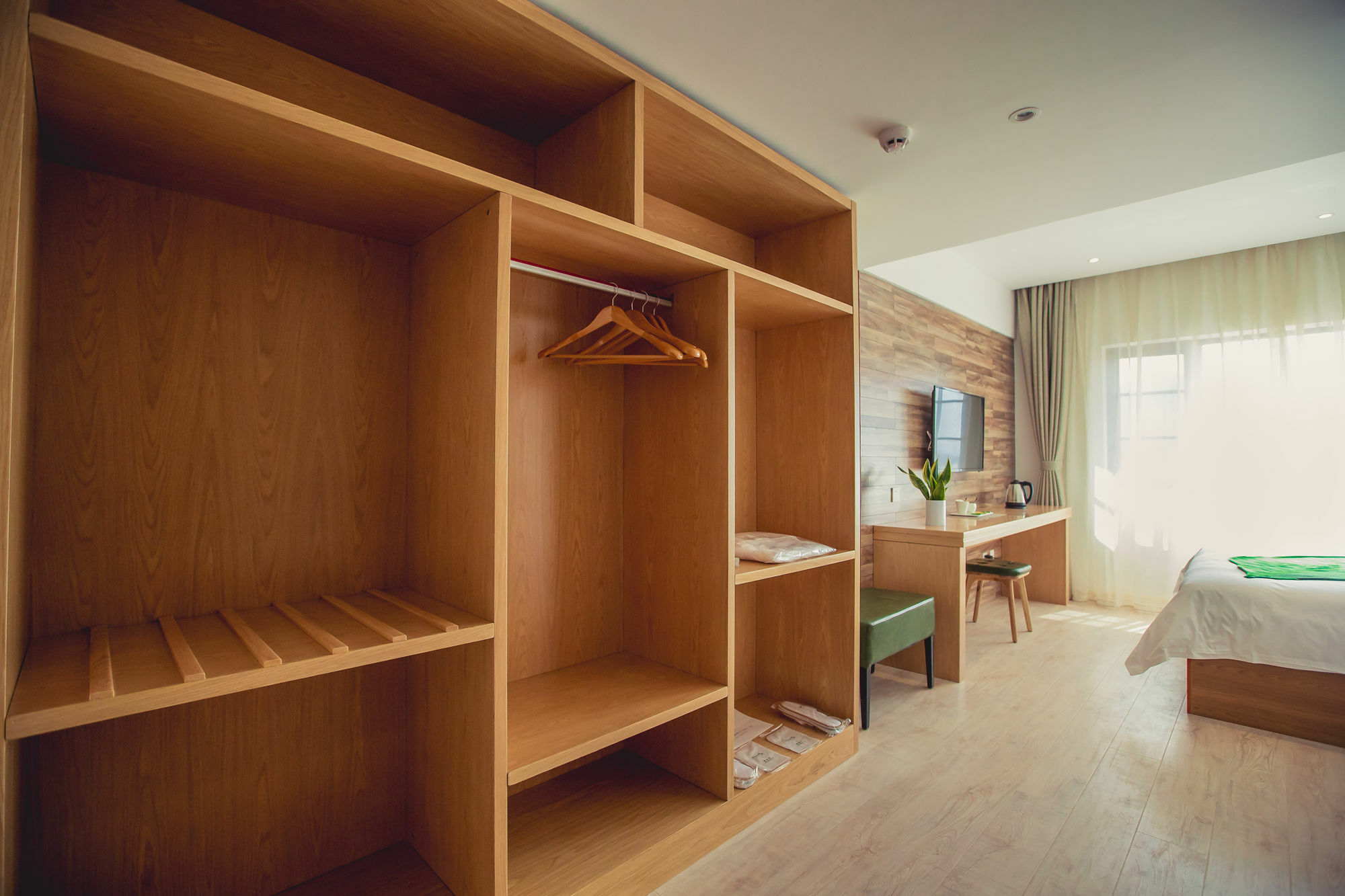 Blossom Play&Design Hotel Куньмин Экстерьер фото