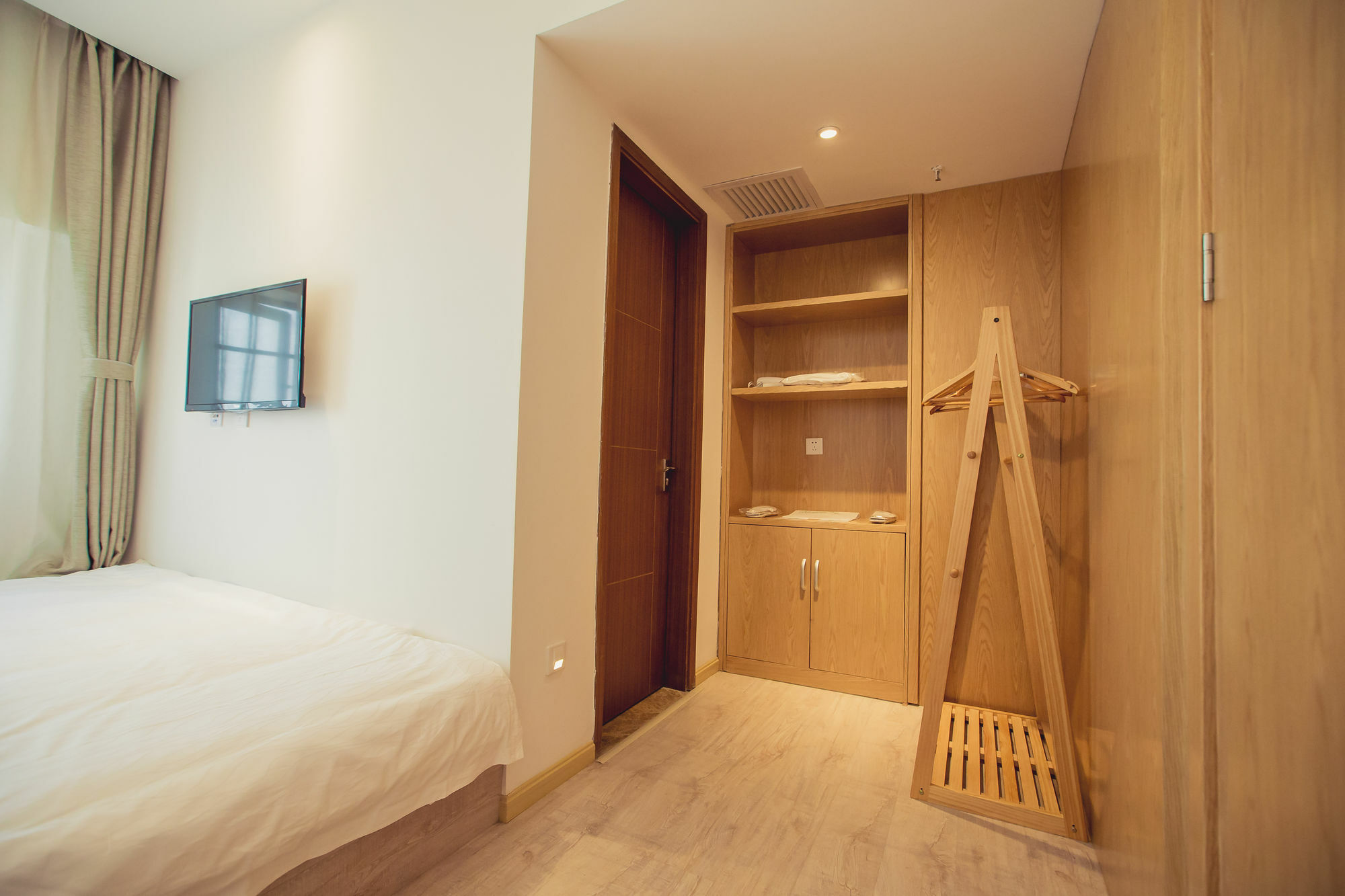 Blossom Play&Design Hotel Куньмин Экстерьер фото