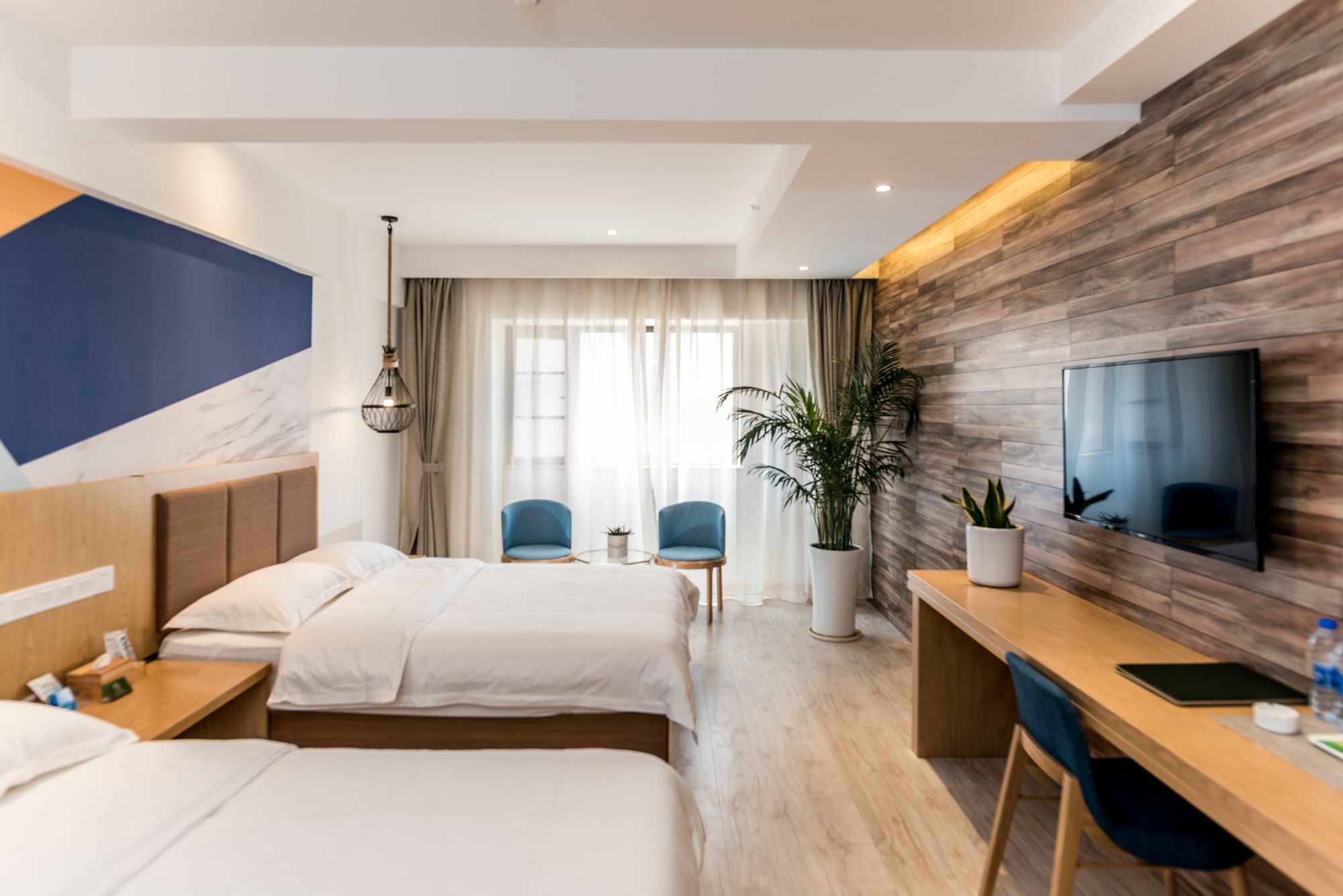Blossom Play&Design Hotel Куньмин Экстерьер фото